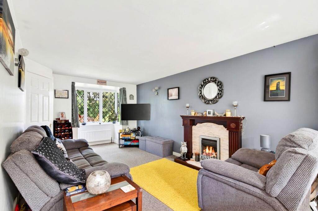 Woodchurch View, Thongsbridge, HD9 photo 4
