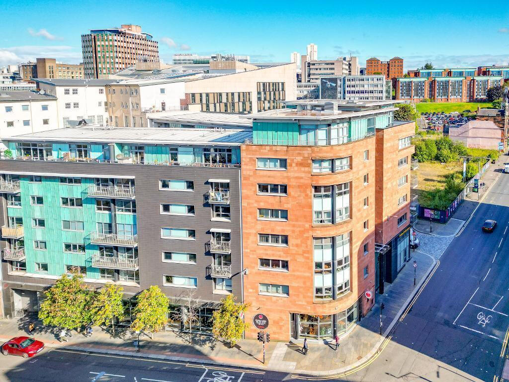 Main image of property: High Street,Glasgow,G1