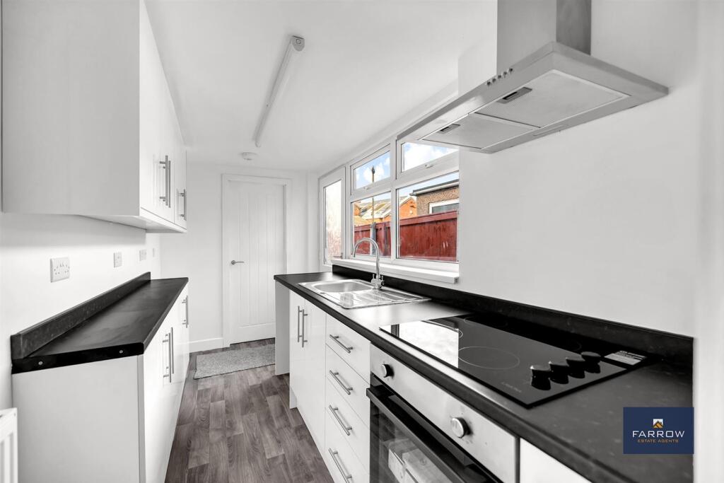 House in Grimsby, West Marsh - View 2