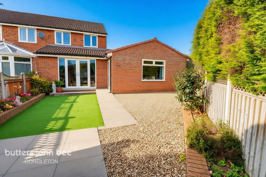 House in Congleton, West Heath - View 3