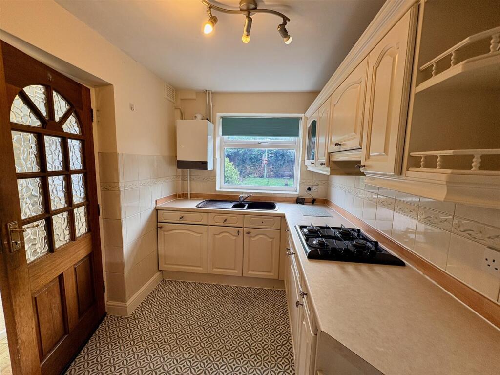 House in South Staffordshire, Bilbrook - More