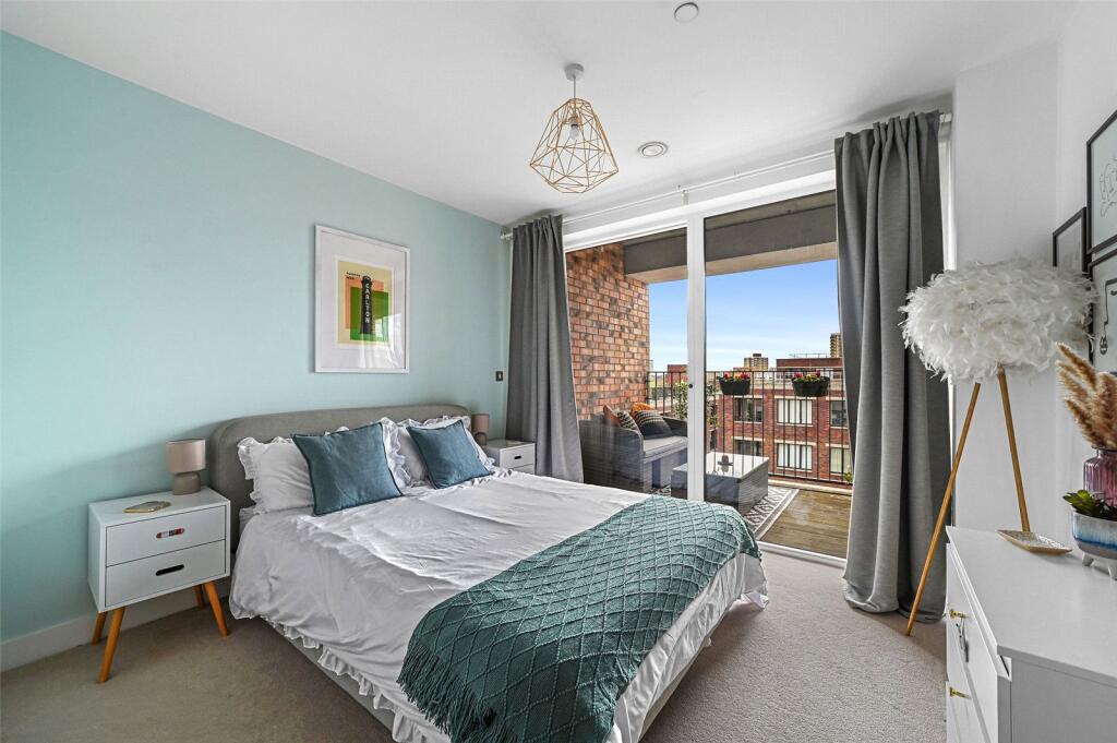 Apartment in London - View 4