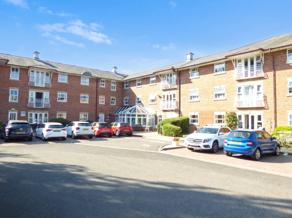 Main image of property: Worcester Road, Droitwich, WR9