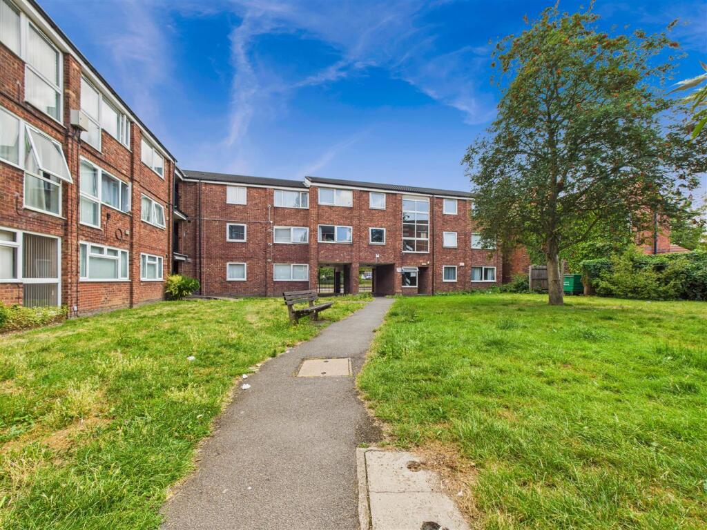 Main image of property: Stoneleigh Court, Coton Road, Nuneaton