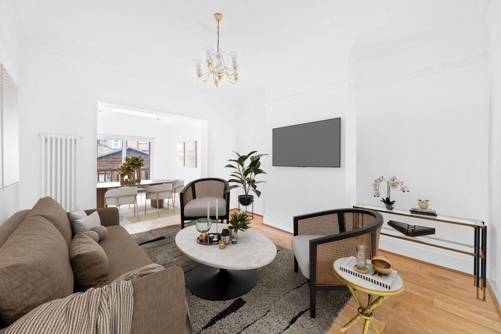 House in London - View 2