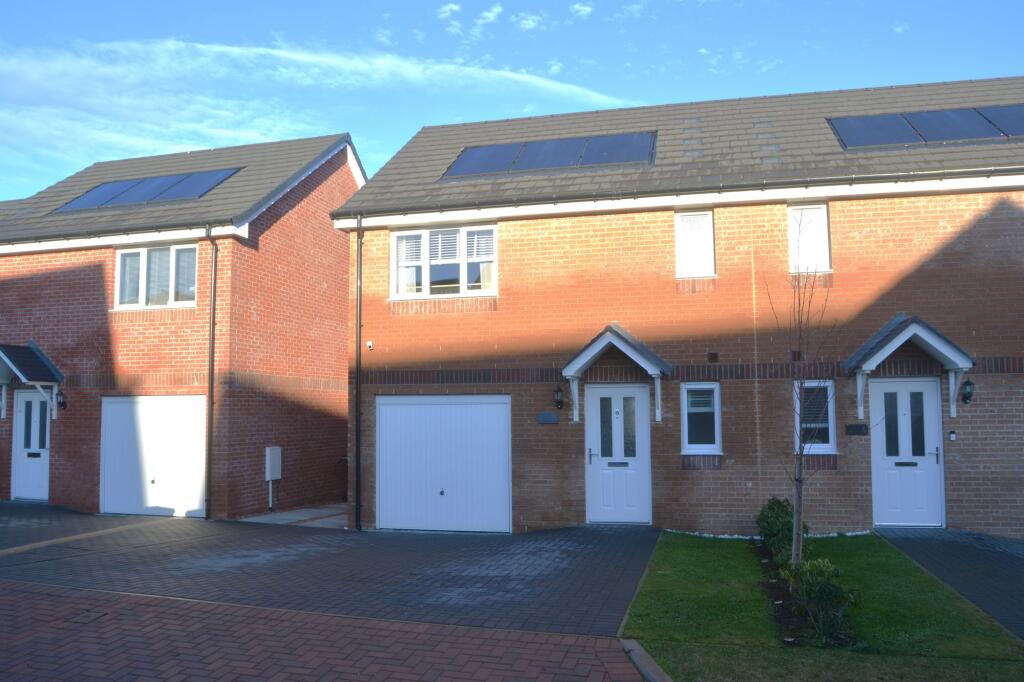 Main image of property: Middlerig Avenue, Reddingmuirhead, FK2