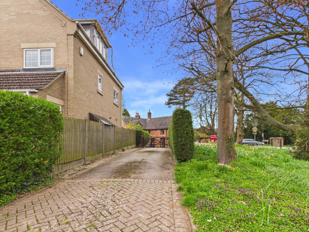 House in Amber Valley, Langley Common, Kirk Langley - View 2