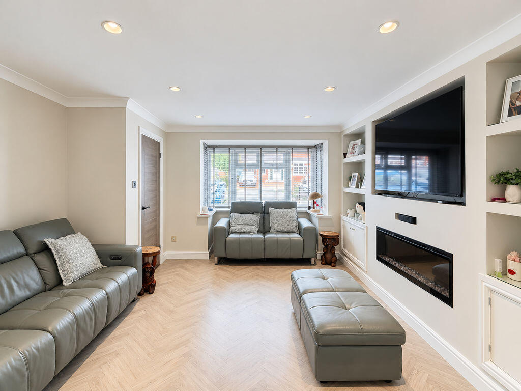 House in Walsall, West Midlands - View 4