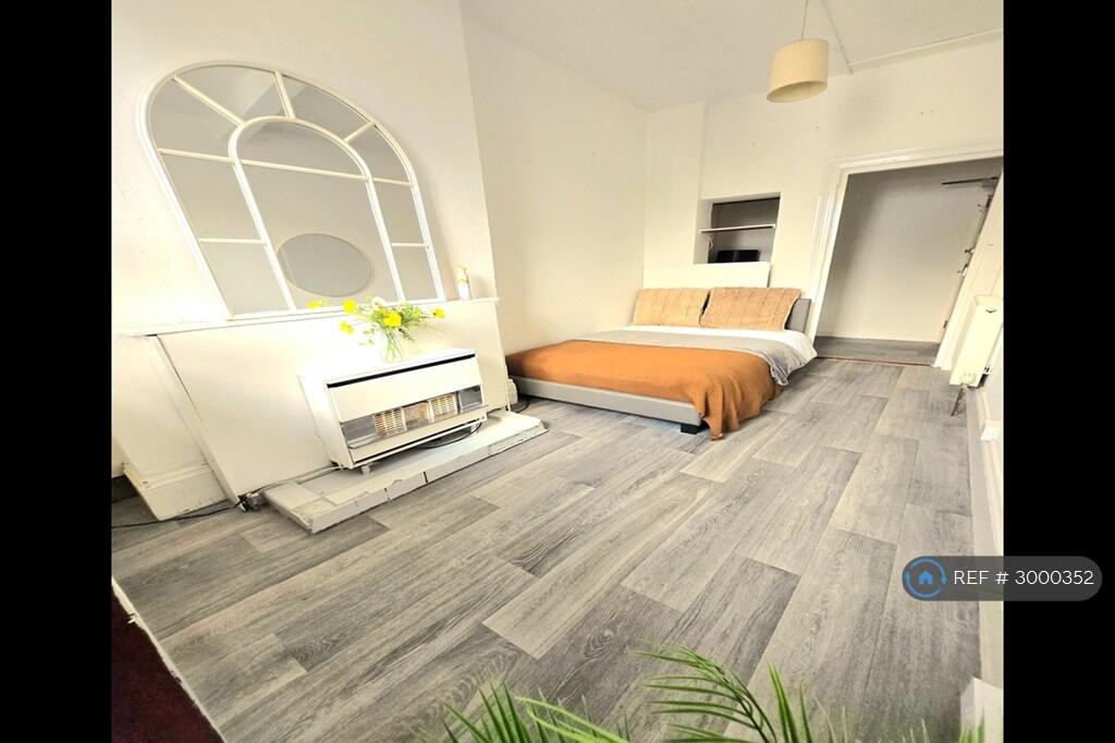 Main image of property: St Michael's Rd, Bournemouth, BH2