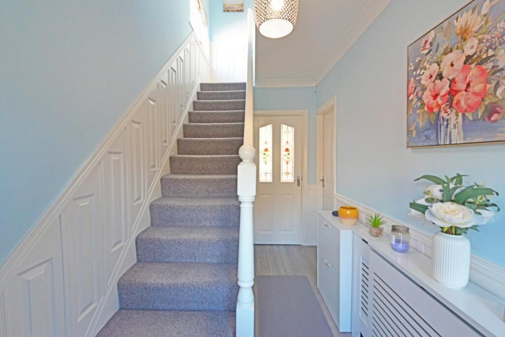 House in Kirklees, East Bierley - View 5