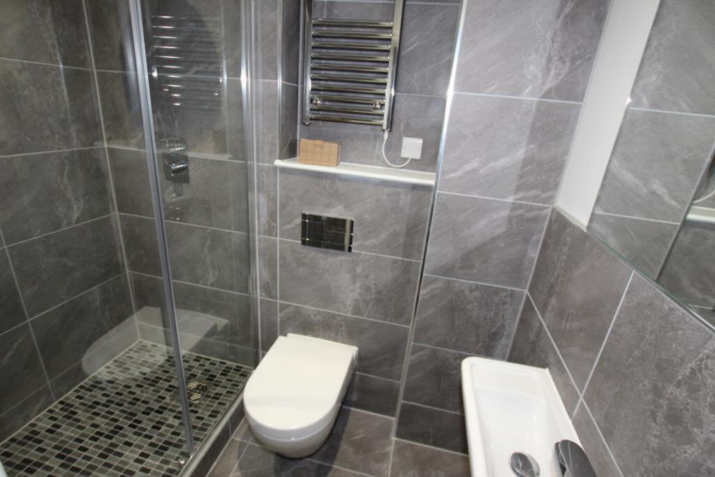 Apartment in Nottingham - View 5