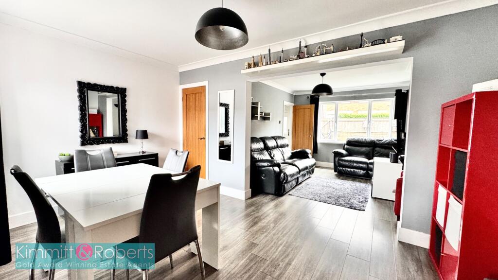Queens Avenue, Dalton-le-dale, Seaham, Durham, SR7 8EX photo 4