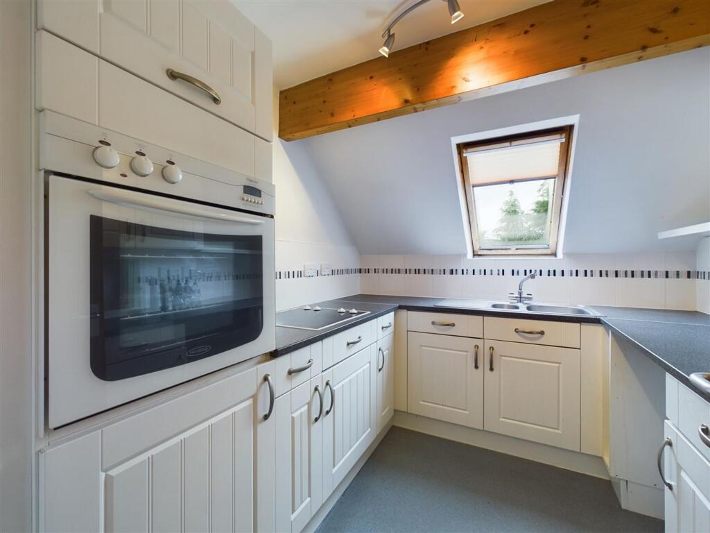 12 Walnut Green, Norton, Malton, YO17 9ER photo 3
