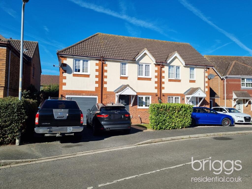 3-bed semi-detached on Ryefield, Langtoft, Market Deeping, PE6, £300,000