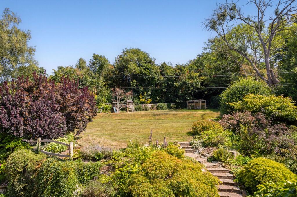 House in Tonbridge - More