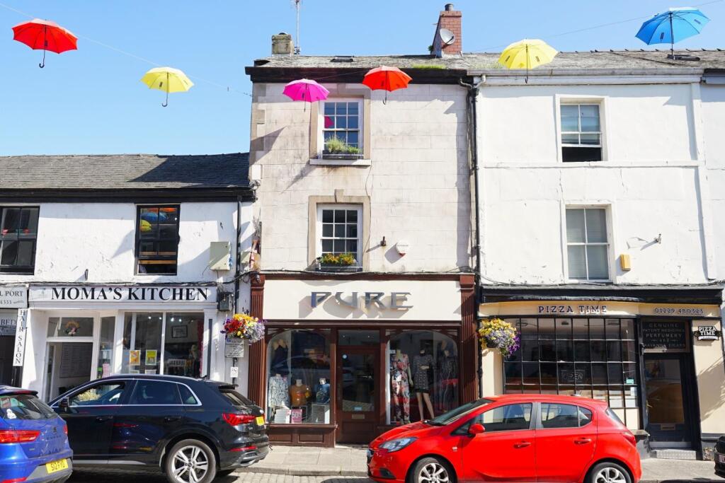 2-bed flat on Market Street, Ulverston, £220,000
