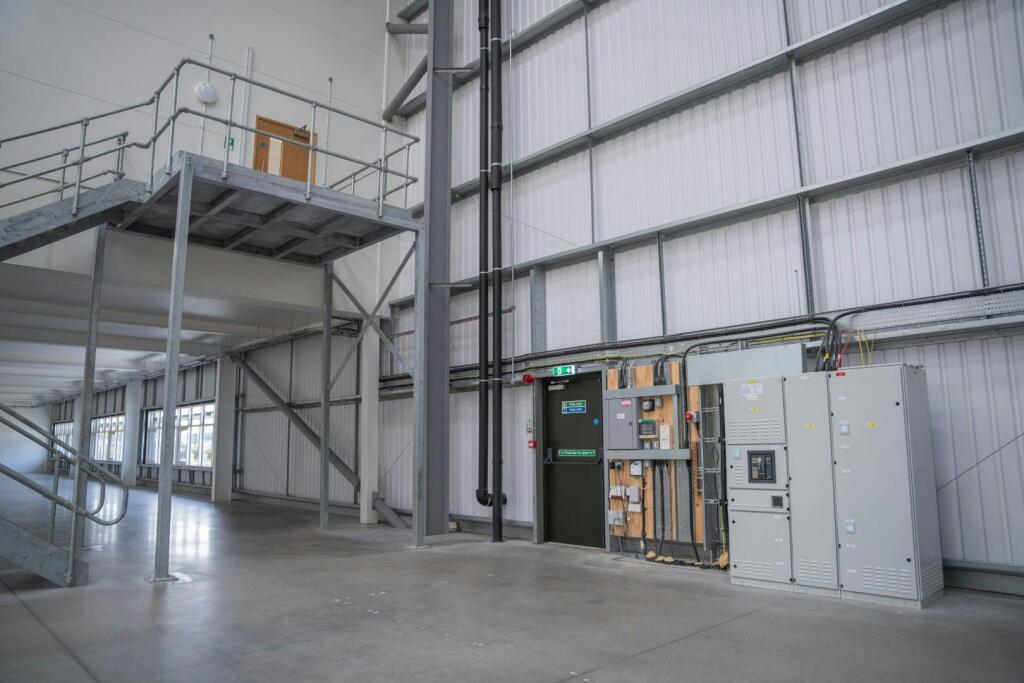 Tritax  Unit 2 Symmetry Park Aston Clinton 281025 25.jpg