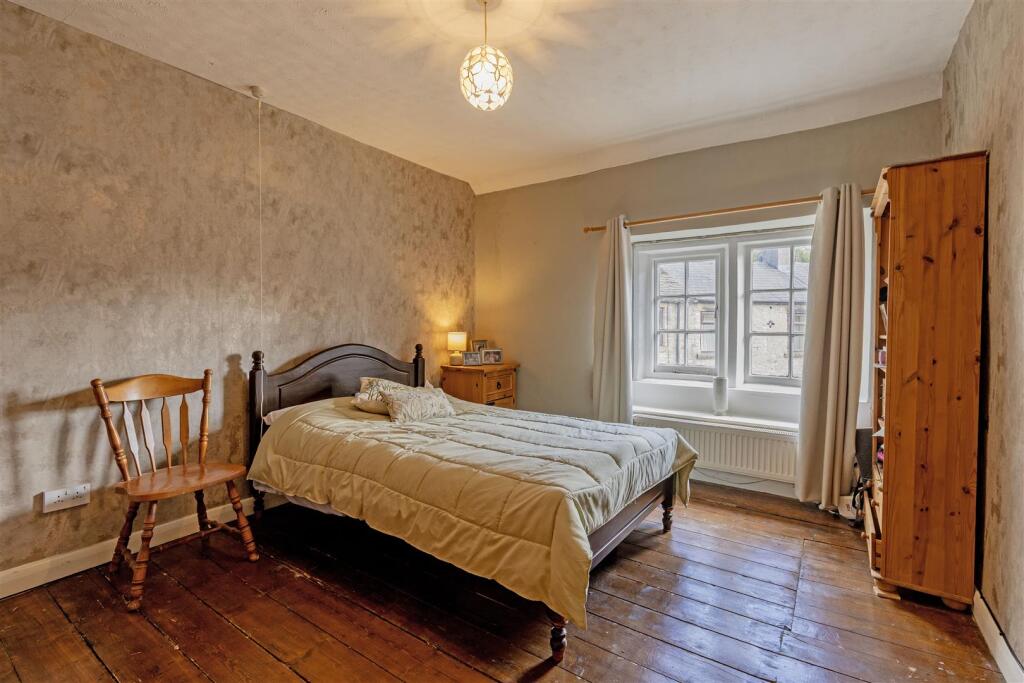 House in Derbyshire Dales, Tideswell - View 5