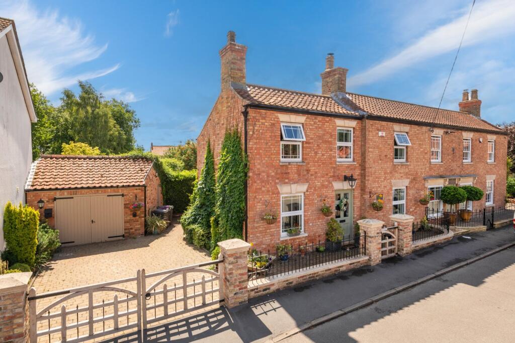 Main image of property: Middle Street, Dunston, LN4