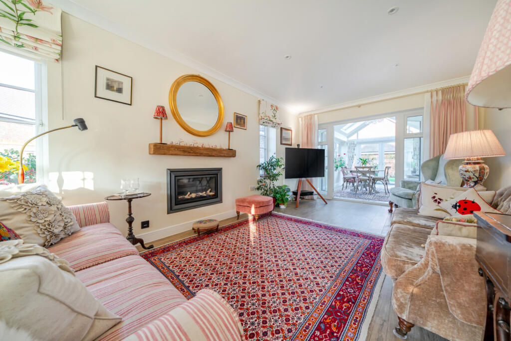 House in Guildford - View 4
