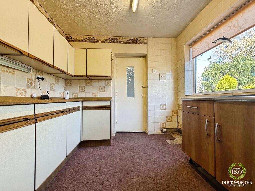 Milton Close, Darwen, BB3 photo 2