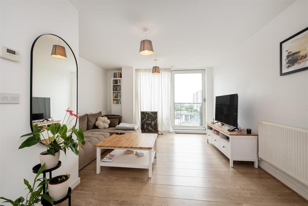 Main image of property: Ealing Road, Brentford, TW8