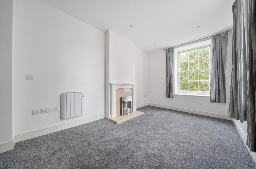 Consort Mews, Knowle, Fareham, Hampshire, PO17 photo 2
