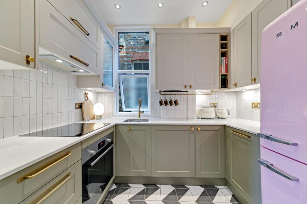 Apartment in London - View 4