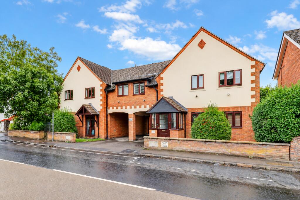 Main image of property: Station Road, Loudwater, High Wycombe, Buckinghamshire, HP10