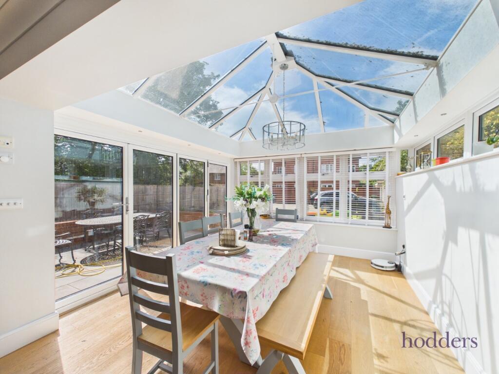 House in Runnymede, Addlestone - View 2