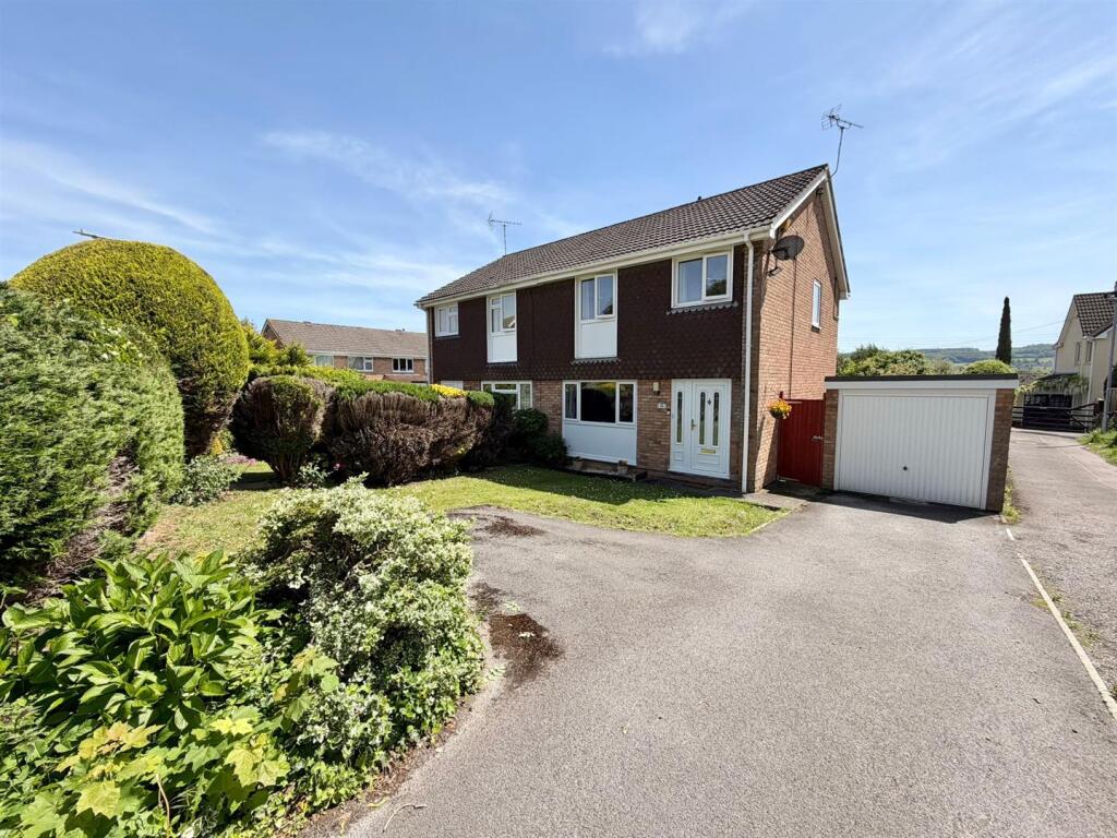 Main image of property: Trendlewood Way, Nailsea, Bristol