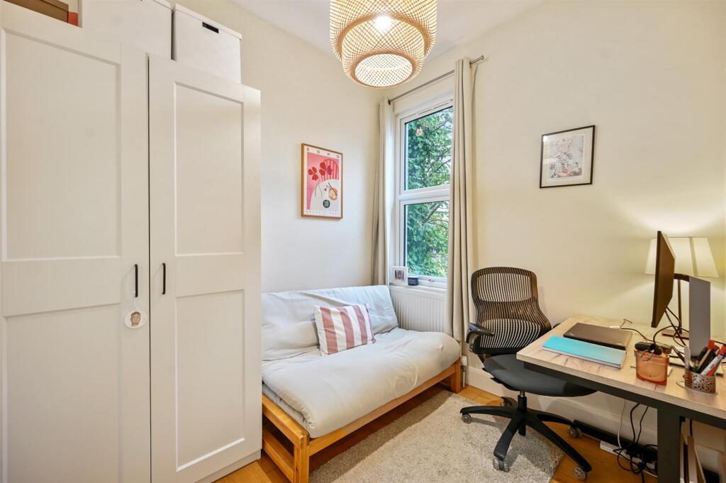 Apartment in London - View 4