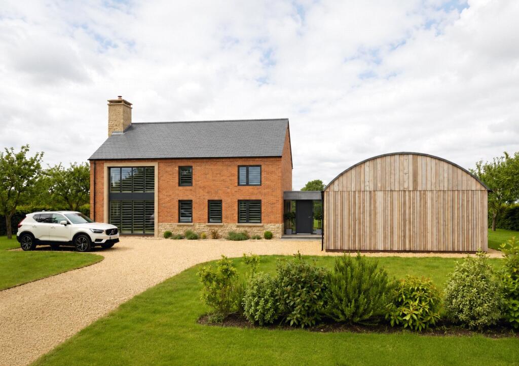 House in Shrewsbury - View 2