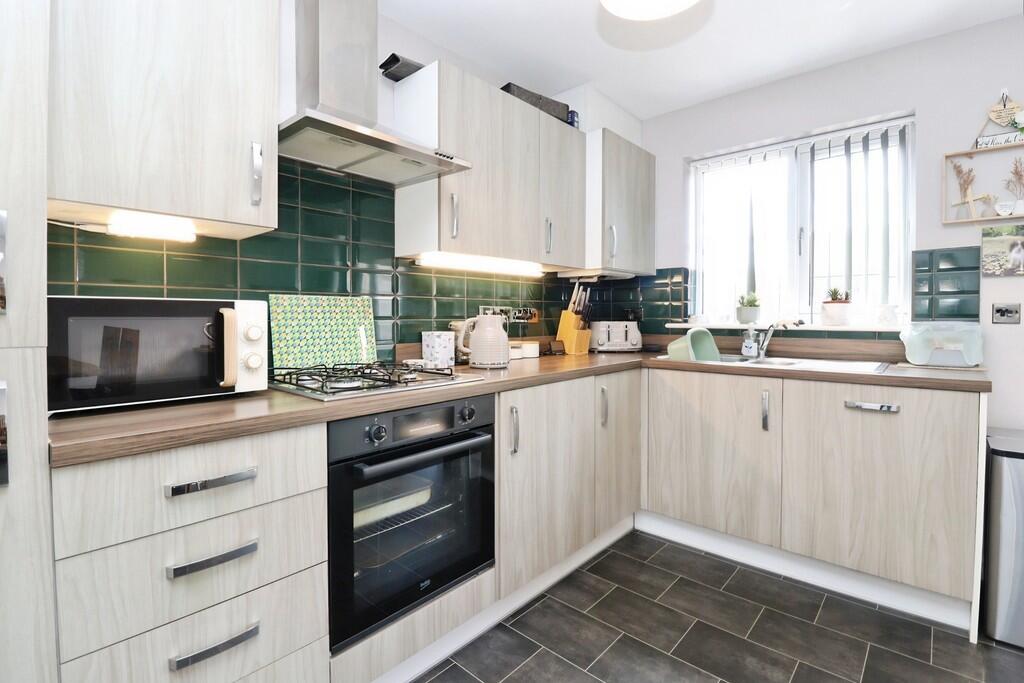 House in West Lindsey, Caistor TC - View 2