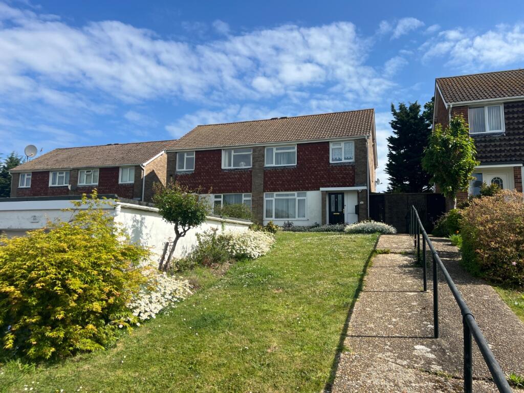 Main image of property: Valley Close, Blackfield, Southampton, Hampshire, SO45