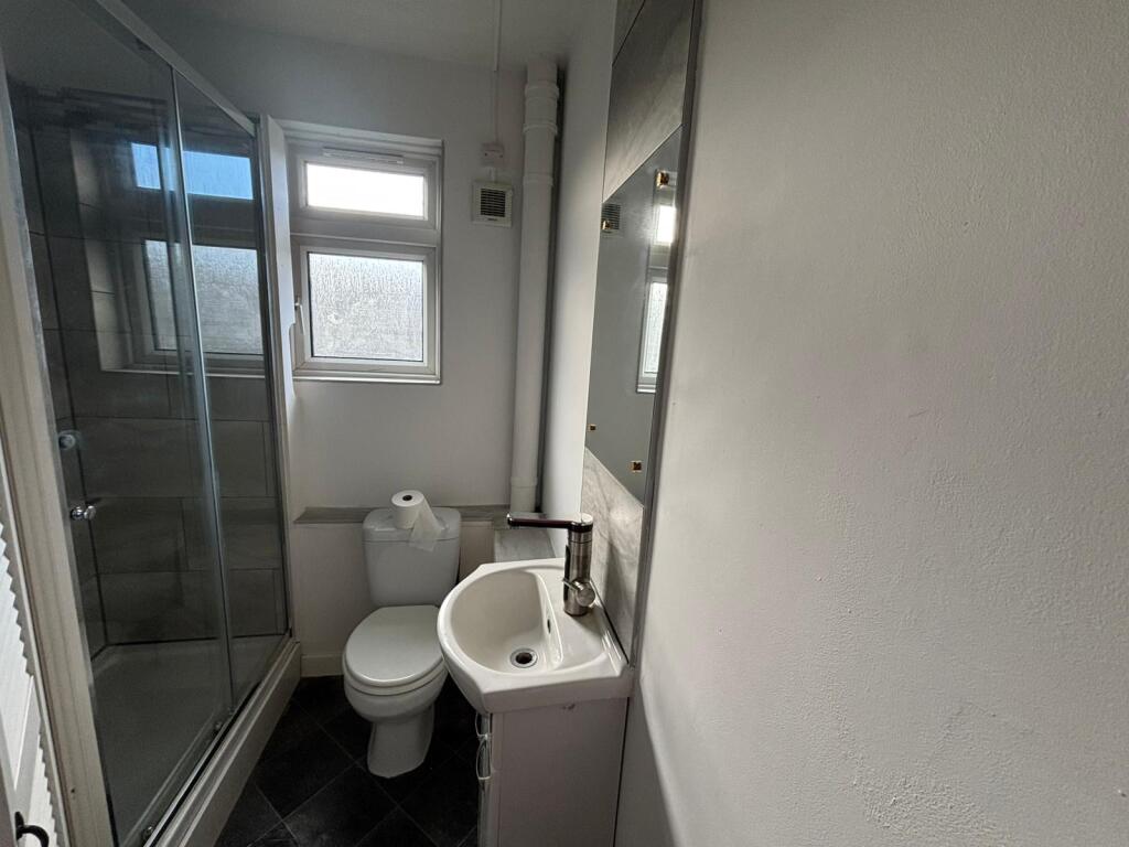 Apartment in Southampton - View 5