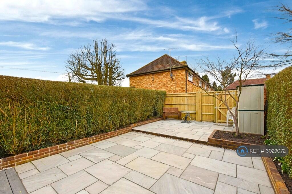 House in Hemel Hempstead - More