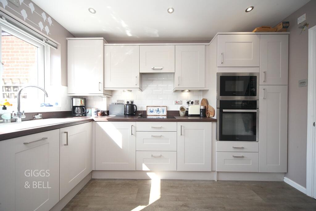 House in Streatley, Central Bedfordshire - View 5