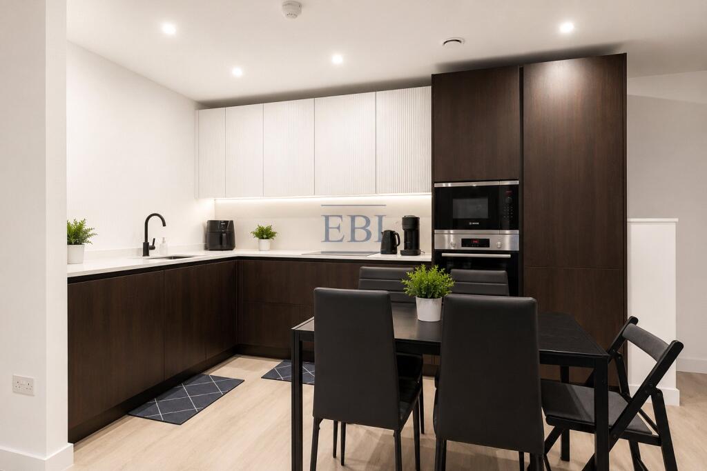 Apartment in London - View 5
