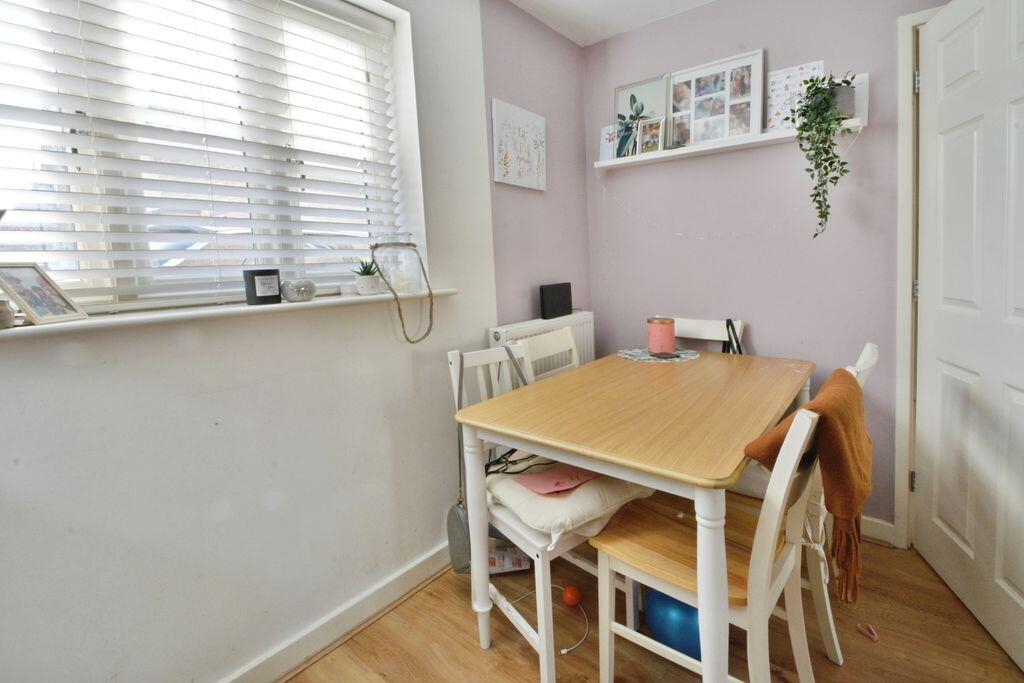 House in Cotswold, Kingshill Meadow, Cirencester - View 5