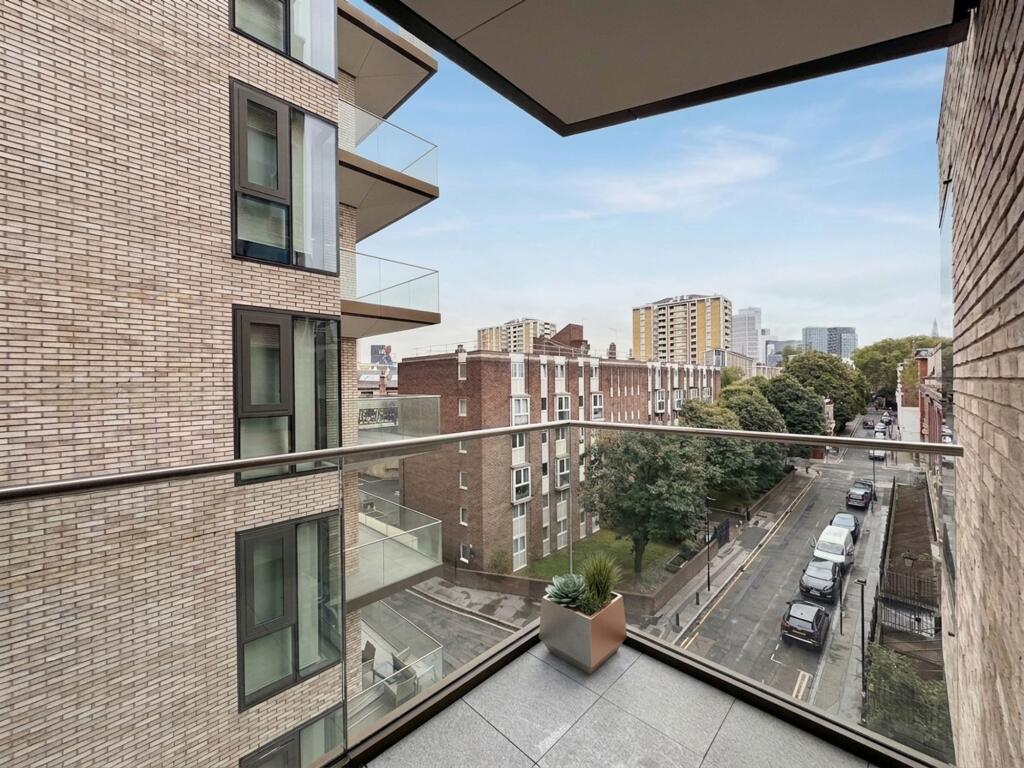Apartment in London - View 3