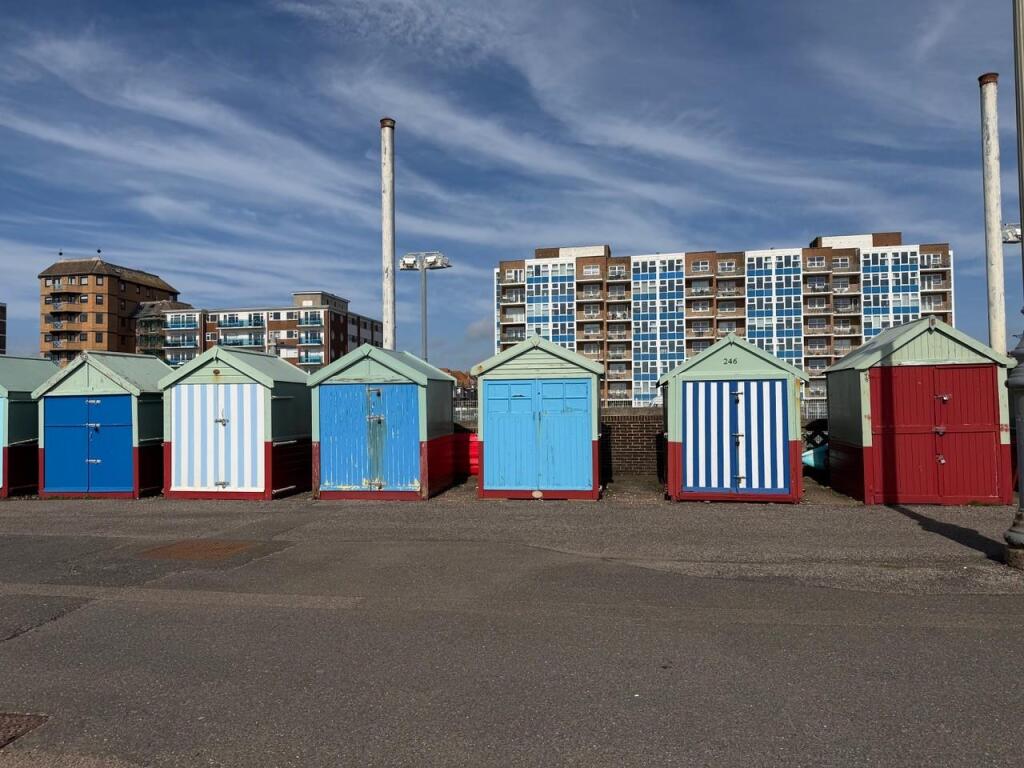 Kingsway, Hove photo 4
