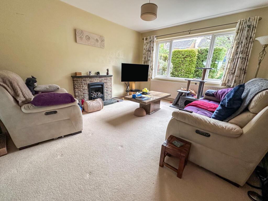 House in Swindon - View 3