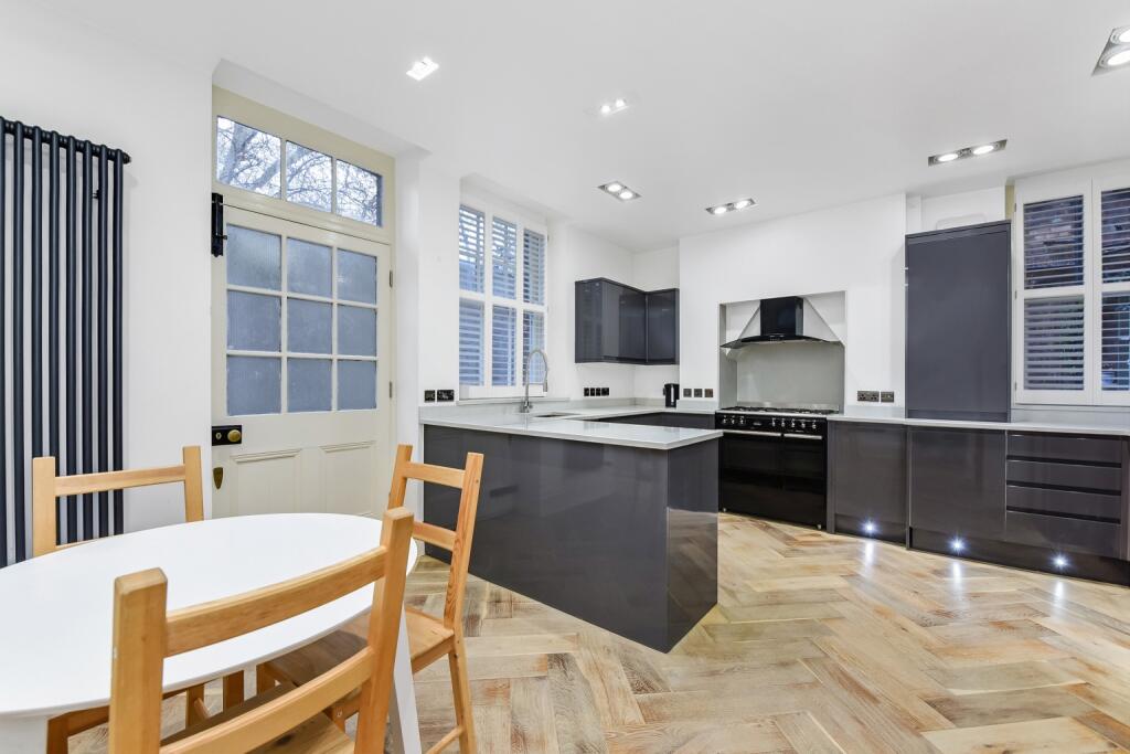 4 bedroom apartment for rent