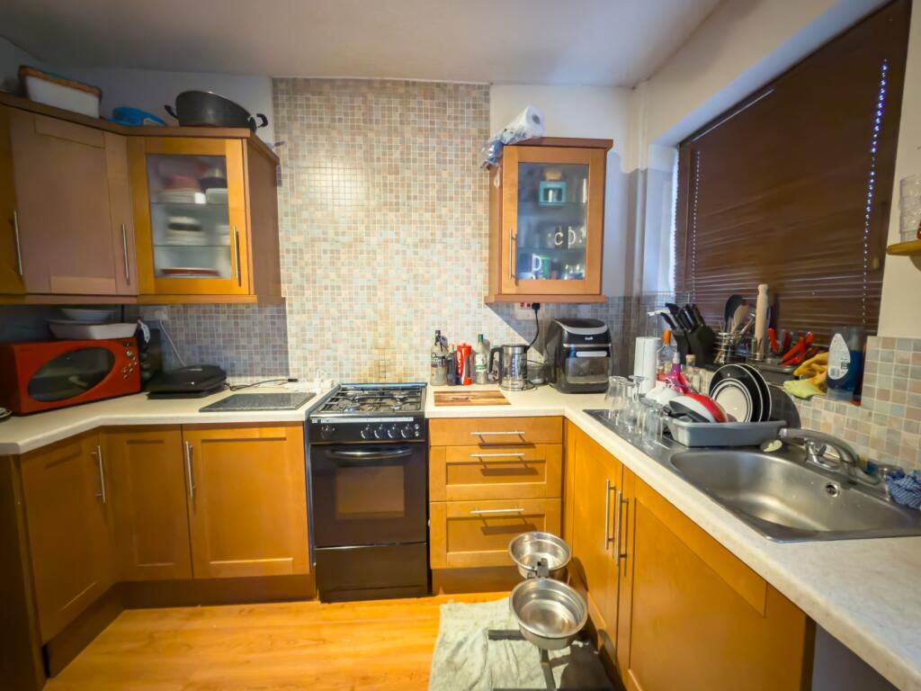 37 Redcar Road photo 4