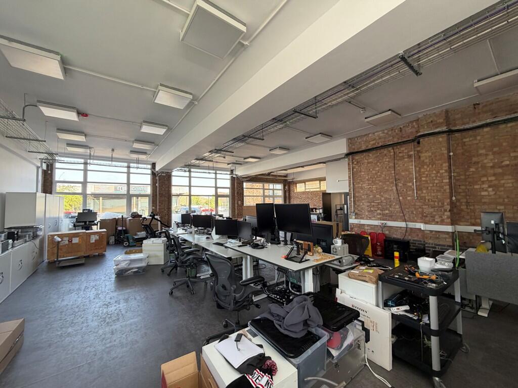 Photo 8