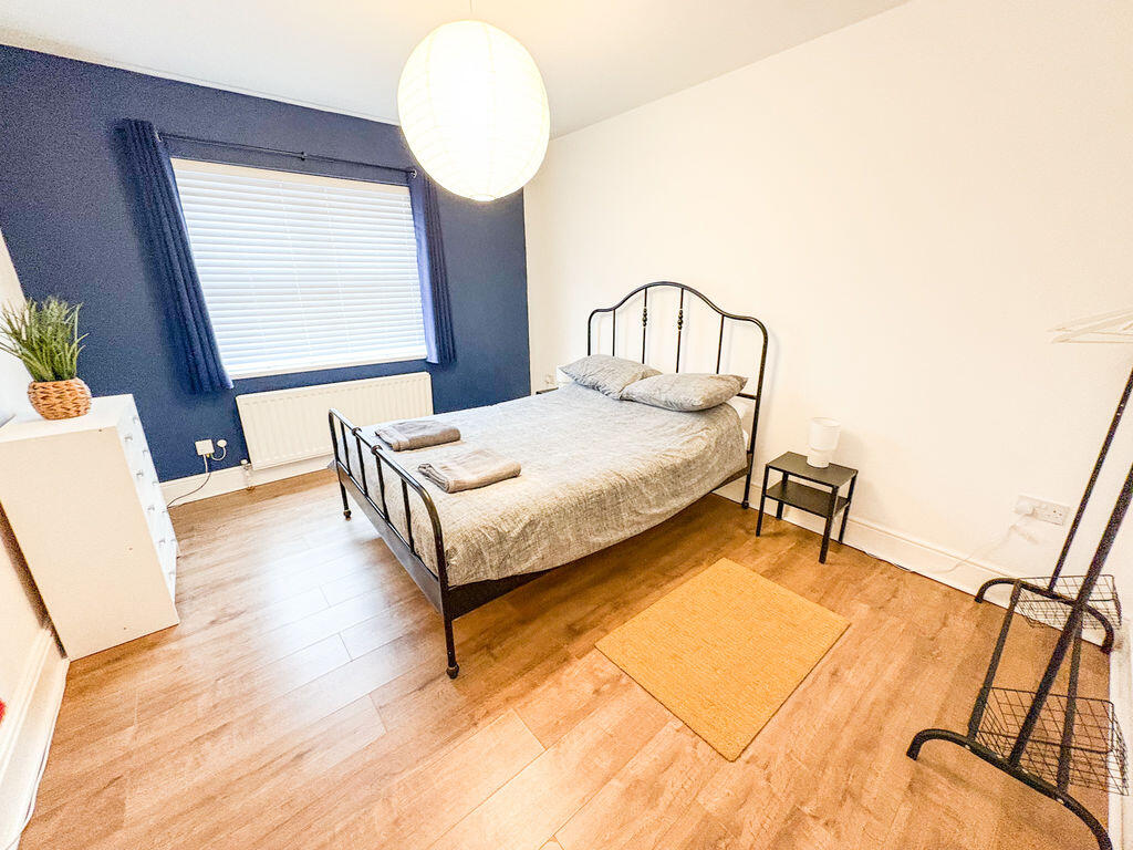 Apartment in Newcastle upon Tyne - View 2