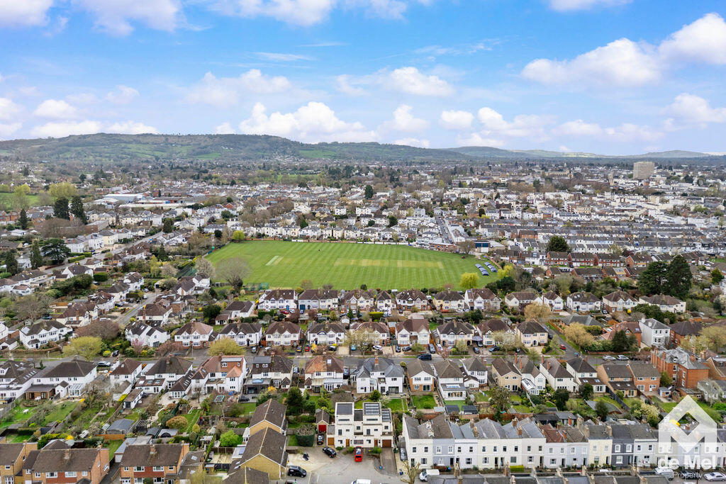 All Saints Terrace, Cheltenham photo 4