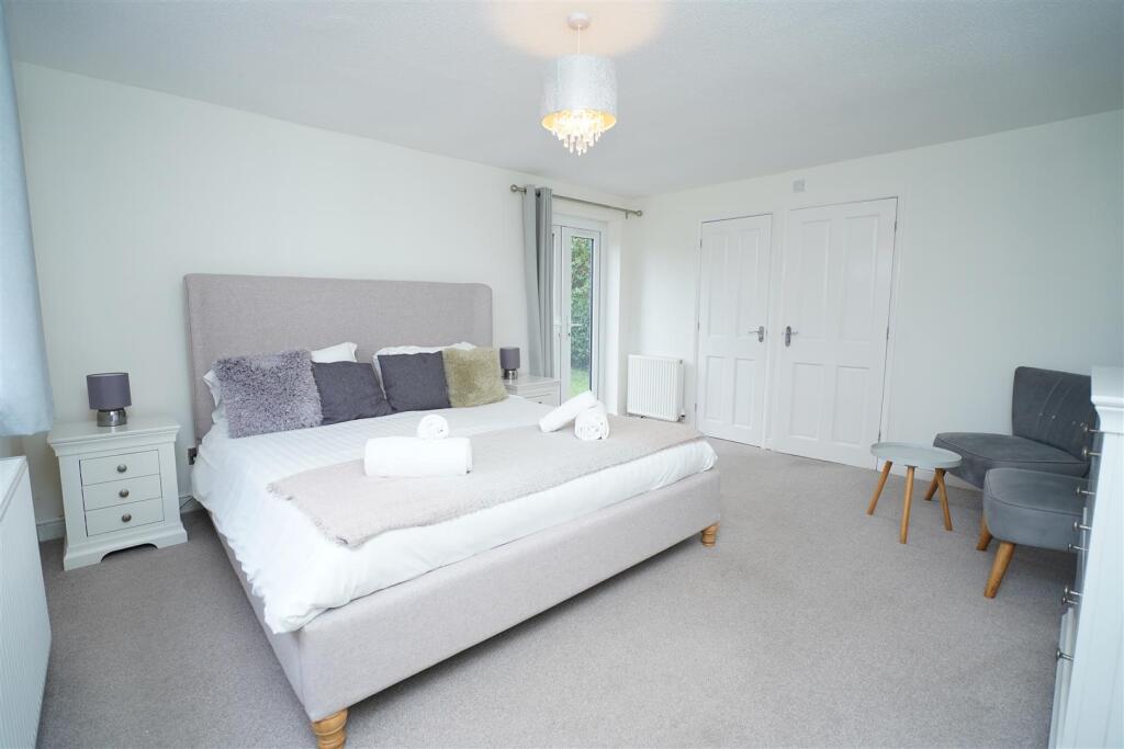 House in Bideford, Newhaven, Parkham - More