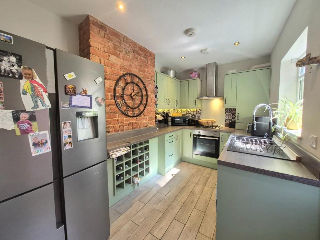 House in Northampton, Earls Barton - View 5